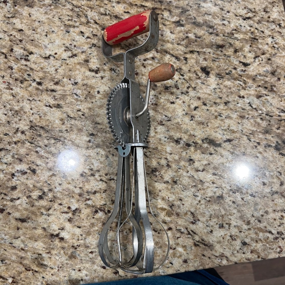 Vintage A&J High Speed Beater Hand Crank Egg Mixer Red Wood Handle Made in USA